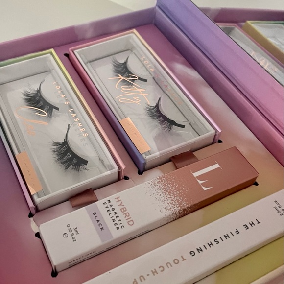 Lola’s light magnetic lashes - Picture 3 of 4